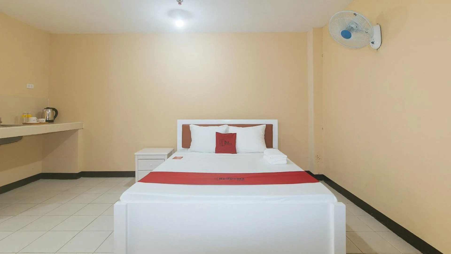 Reddoorz At Mubg Apartments Near Baclaran Church Μανίλα