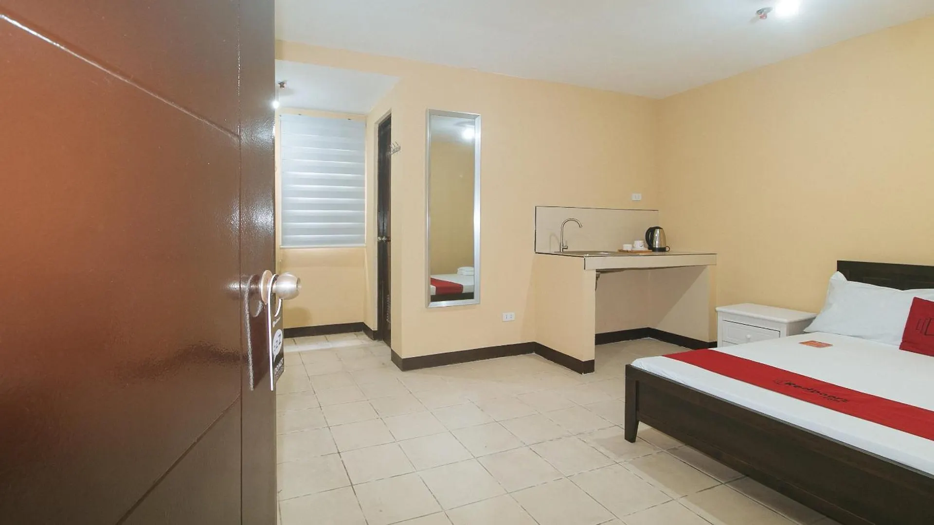 Reddoorz At Mubg Apartments Near Baclaran Church Μανίλα