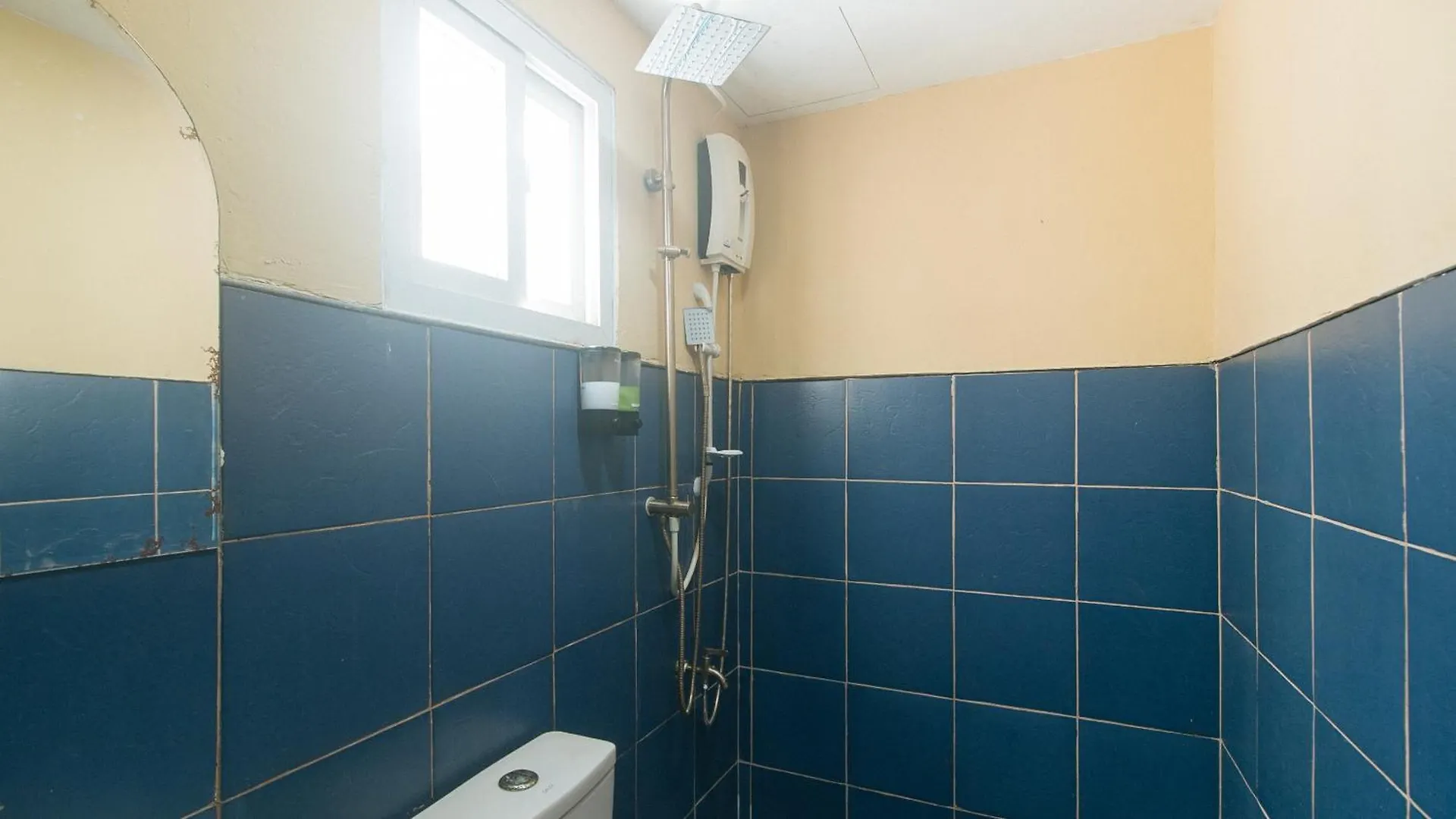 Ξενοδοχείο Reddoorz At Mubg Apartments Near Baclaran Church Μανίλα