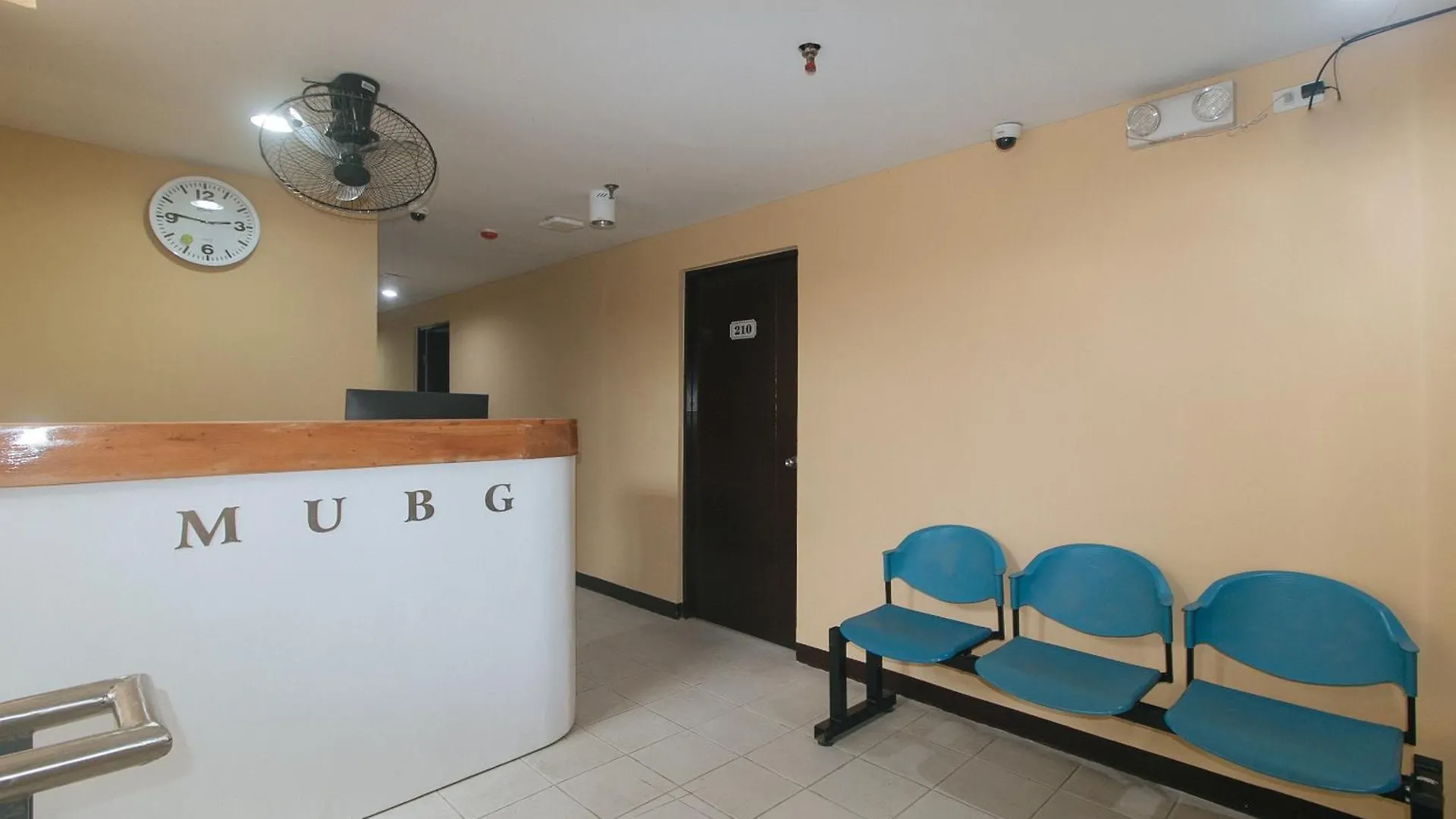 Reddoorz At Mubg Apartments Near Baclaran Church Manila 0*,  Philippines