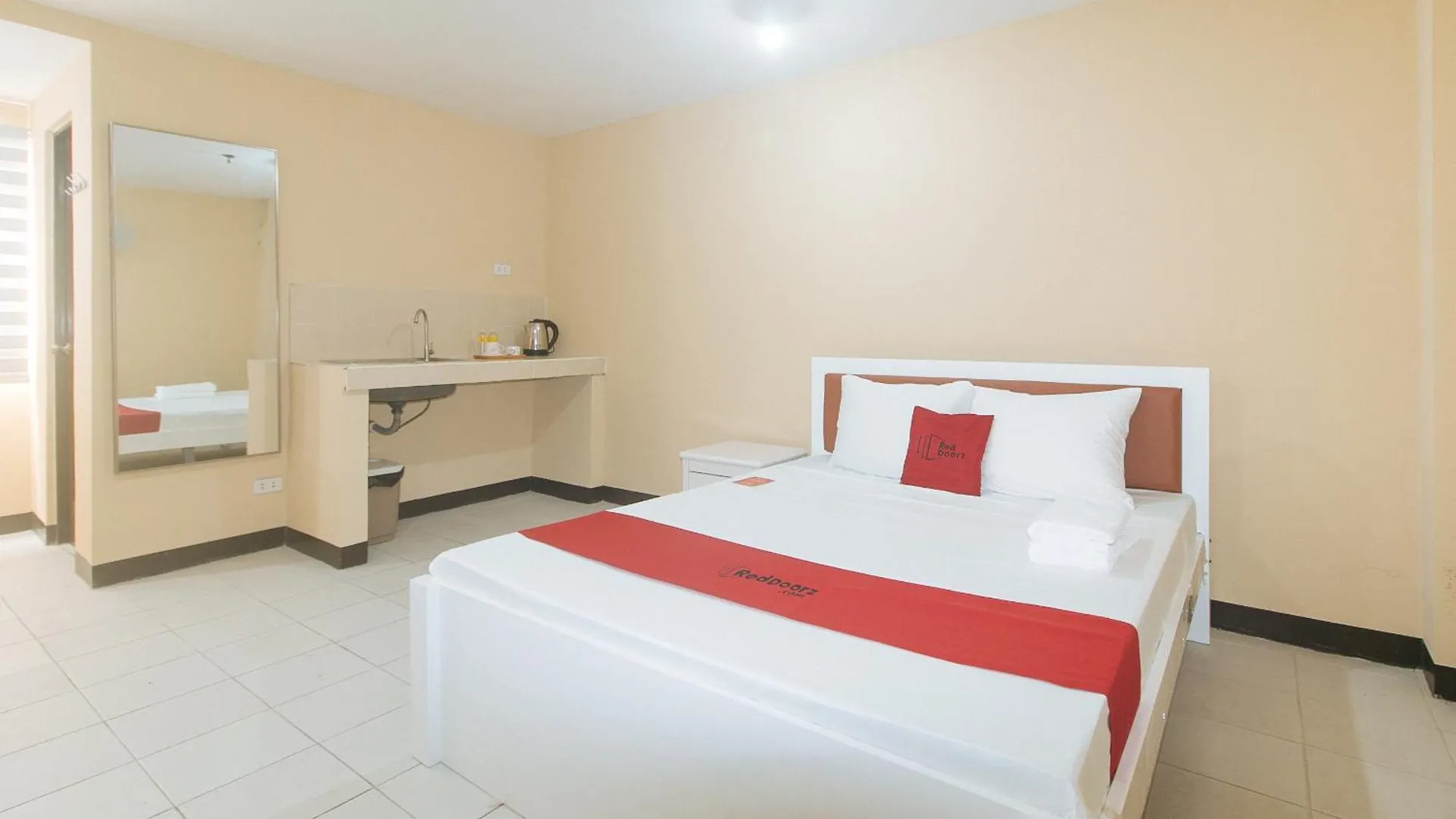 Reddoorz At Mubg Apartments Near Baclaran Church Manila Philippines